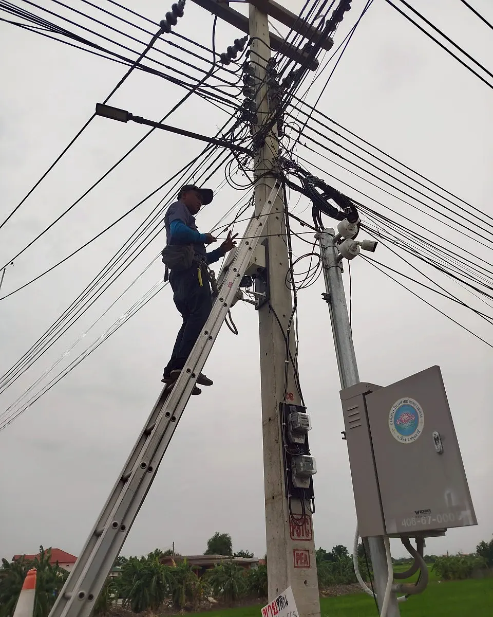 เดินไฟเบอร์ระหว่างอาคาร ข้ามถนน ขึ้นเสา